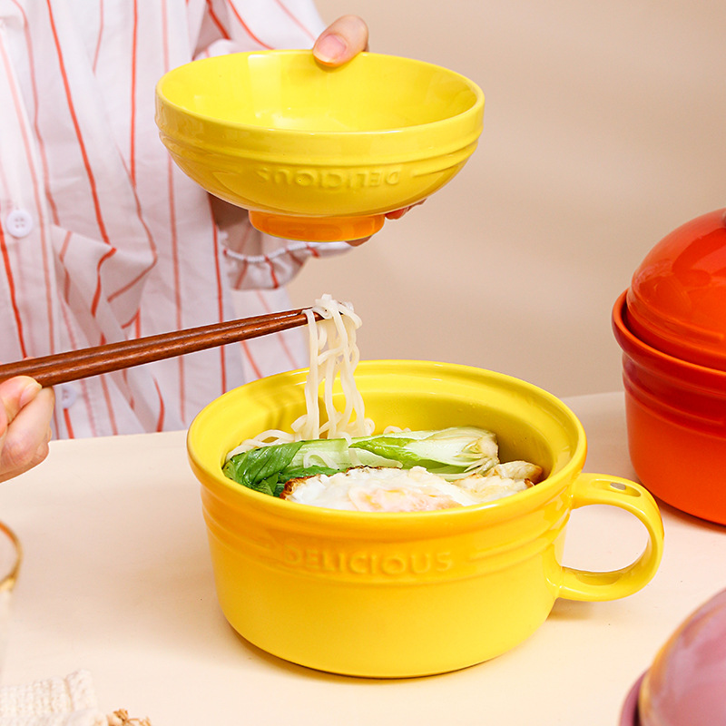 뚜껑과 스푼, 젓가락이 포함된 레인보우 인스턴트 누들  - Dim Sum Basket 리뷰 및 가격